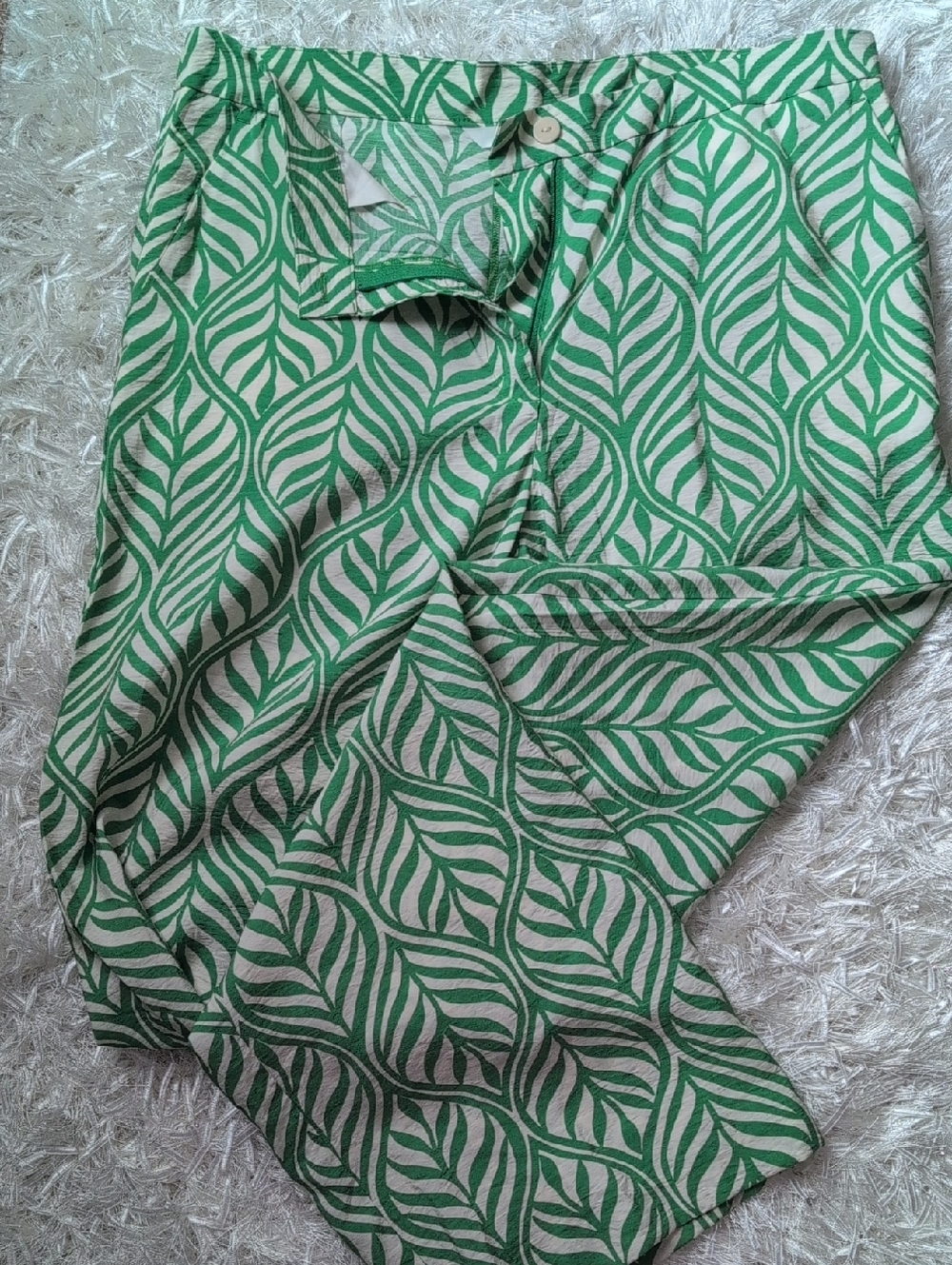 Green Leaf-Print Wide Leg Pants